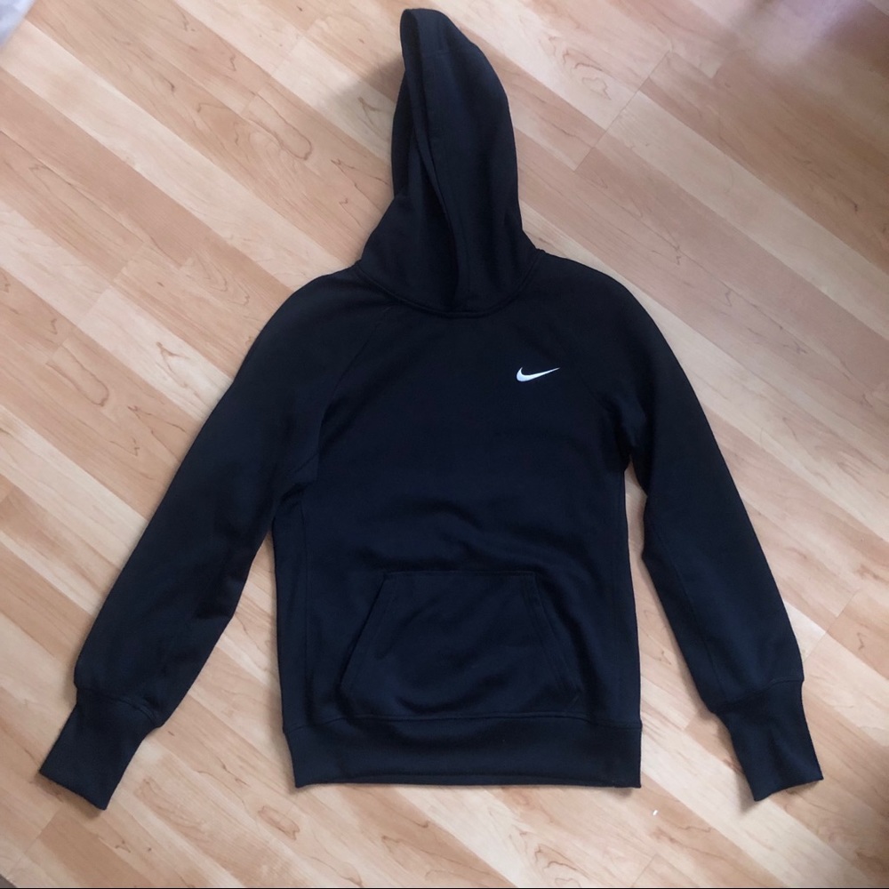 Nike therma-fit pullover hoodie